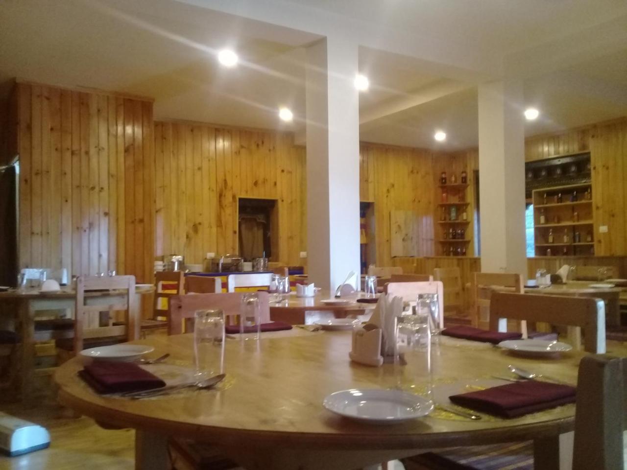 Odiyana Hotel Gangtey Gonpa Bagian luar foto